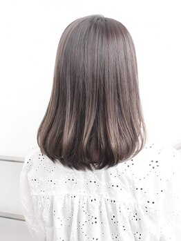 ヘアプラスニリンソウ(hair+)の写真/柔らかなフォルム×艶やかでサラっとした質感はまさに"理想"☆一人ひとりの髪質に合わせた薬剤の調合が◎