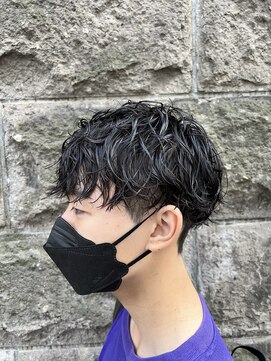 アカ(ACA) メンズカットパーマ波巻ツイストスパイラルパーマ札幌大通