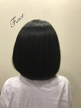 ファクト(F.act) カット