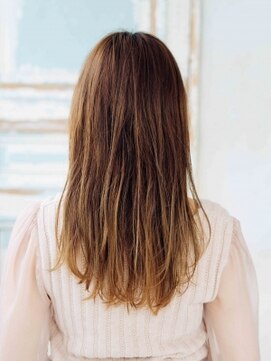 スリー いわき(iii) 遊び心満点可愛いレイヤーロング【いわき】