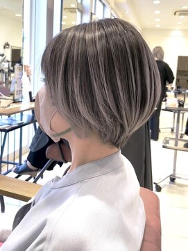 クアトログランシュ ひたちなか店(QUATRO×GranCieux) エアタッチバレイヤージュ×ホワイトベージュ