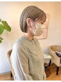 ミニボブ×ベージュ