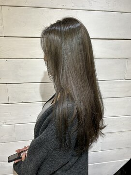 ハグ 横浜(HUG) オリーブグレージュ♪