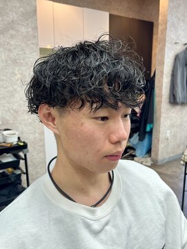 ヘアサロン シュウ 【戸田公園5分/メンズバーバー】ランダムパーマ