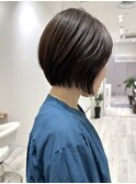 20代30代大人可愛い小顔ショートボブ丸み前下がりショート