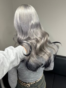 ベレーザ 渋谷(BELEZA) 11383ホワイトブロンド韓国風巻きワンホンヘアホワイトアッシュ