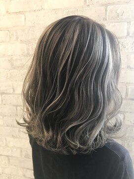 アース 越谷店(HAIR&MAKE EARTH) ハイライトスタイル