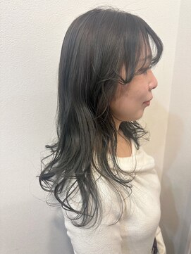 シースルー前髪ブルーグレージュ透明感ルーズヘア