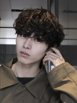 バイフィフス 原宿/表参道(by fifth) 原宿波巻きパーマメンズパーマセンターパートウルフツーブロック