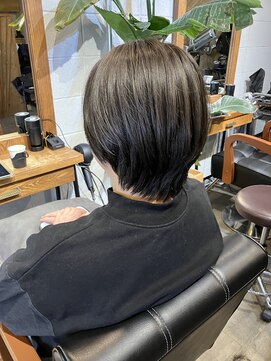 ヘアードレスビュー(hair dress V.I.E.W) ミディアムレイヤー×オリーブベージュ