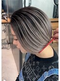 グレーシルバーのシャドールーツ