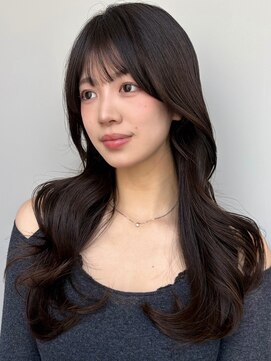 トリッカ シブヤ(TRICCA SHIBUYA) 韓国/レイヤースタイル/暗髪/黒/艶/透明感/トーンダウン髪質改善