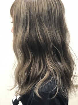 エルモ(ELMO) ミルクティーアッシュ