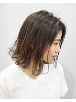 エイム ヘアメイク 横川店(eim HAIR MAKE) ナチュラルグラデ×切りっぱミディ