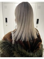 シェリ ヘアデザイン(CHERIE hair design) ホワイトグレー◎