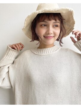 ロッサ マダムアルディ(Rosa Mme.Hardy) ボブ 帽子 アレンジ ピンク系カラー