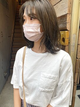 コフィー バイ メルト 吉祥寺(cofy by melt) 【三ツ井純】顔まわりレイヤー韓国風くびれヘアアッシュベージュ