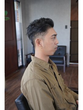 アトラ(attra) お客様ヘア【フェード×サイドパート