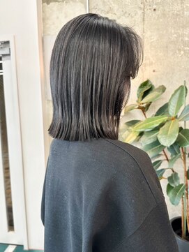 ノエ(noe) 顔まわりレイヤーボブ/グレージュa-6