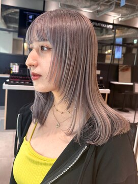 シオン(shion) 美髪韓国ヘア顔周りレイヤーロングホワイトブロンド_ba475512