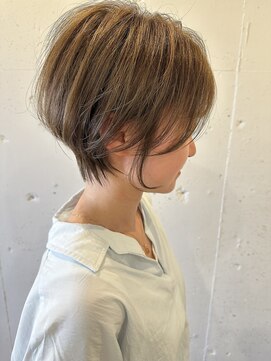 クマ(kuma.) 大人可愛い20代30代40代前下がりショートボブ丸みショート◎