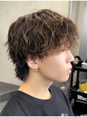 渋谷シャドウパーマメンズボブウルフカット緩めスパイラルパーマ