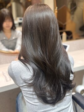 ルームバイシー 新宿(Loom. by Sea) 〇オリーブグレージュ×レイヤー 縮毛矯正/アプリコットオレンジ