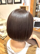トモリヘアルーム (tomori Hair room)&nbsp;メテオカラーで極上ツヤ髪☆コンパクトボブスタイル