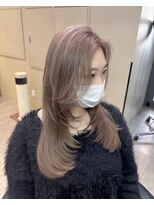 ラピス 横浜(Lapis)&nbsp;ミルクティーベージュシールエクブリーチカラーレイヤーカット