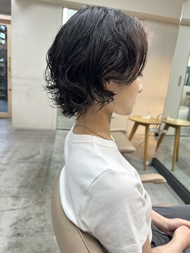 ミィ 浦和(mee) ハイライトカラー ピンクベージュ ウェーブカール ボブルフ 浦和