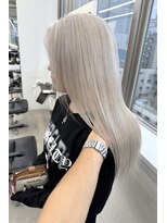 リノート バイ エゴル 太田川(Linoet by ENGOL)&nbsp;新美蓮/ホワイトカラー/ホワイトベージュ/ブリーチ/ハイトーン