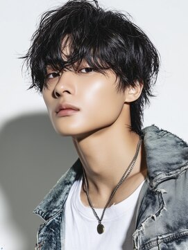 カットもパーマもイケメンパラダイス Men's天王寺 【黒髪ウェット × シャドウマッシュウルフ】