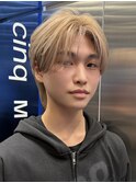 ホワイトブロンドメンズホワイトベージュカラー韓国風メンズヘア