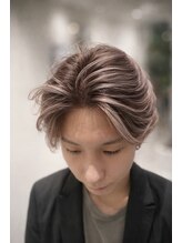 メンズ×バレイヤージュカラーで一段上のオシャレヘアに。メンズカラーデザインで一段上のオシャレヘアに。