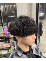 オーラ(AuRa)&nbsp;波巻きパーマ×刈り上げマッシュ