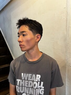 ビーバイエイトジェンツ(Bee by EIGHT GENTS) リバースセンターパート/ニュアンスパーマ/ダウンバング/心斎橋