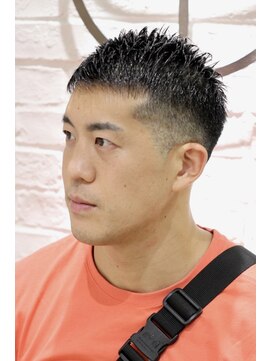 ヨシザワインク プレミアム 築地店(YOSHIZAWA Inc. PREMIUM) 刈上げスポーティークロップフェードジェルスタイル