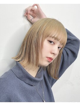 オンザ(ONTHE) 今旬ブロンドベージュ切りっぱなしボブ【林京平】