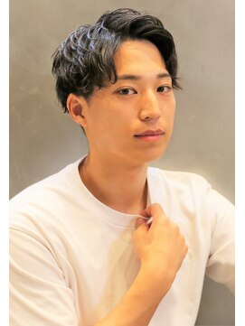 ノイセル(Noisyle) ナチュラルショートビジネスマッシュ7:3スパイラルパーマ