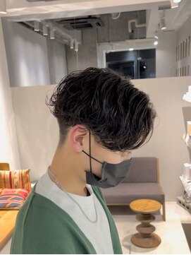 ミリ(milli Produce by ITAKURA) 波巻きスパイラルパーマツイストスパイラルパーマ2ブロック