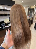 カミエ(kamie)&nbsp;◎やわらかベージュ　明るめ　ブリーチあり　神戸　三宮