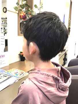 コアフィールフィス(COIFFURE fils) 【見附　今町】キッズカット　小学生カット