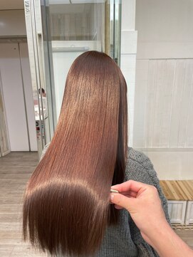 ナンバー アンフィール 渋谷(N° anfeel) レイヤーロンググレーベージュ縮毛矯正シンプルストレート渋谷