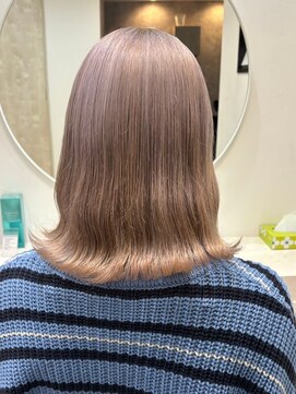 ラビス クローバー(Lovis clover) ミルクティーベージュ