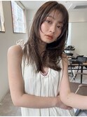 ロングレイヤー顔まわりレイヤー小顔グレージュ前髪あり20代30代