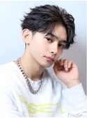 刈り上げフェザーショート