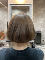 ハコ(H.A.Co) カフェラテカラーに合う甘めボブスタイルです。