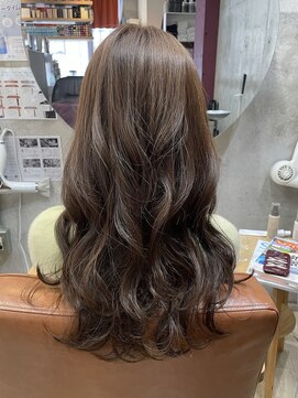 コージー(Kozy) ナチュラルブラウン/透明感/赤み消し/ローレイヤーロング