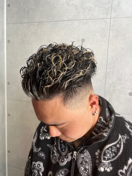 サロウィン 熊本上通り店(SALOWIN) 極道パーマ×ハイライト