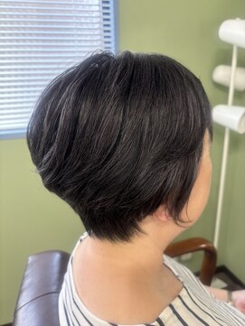 クラップ(CLAP) 後頭部ふんわりショート